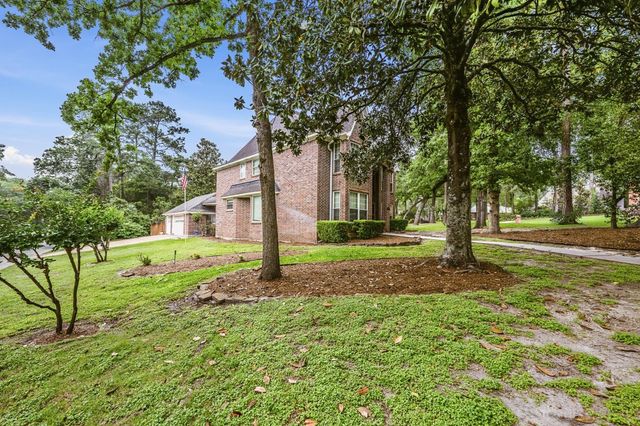 30 Royal Dalton Circle, Conroe, TX 77304