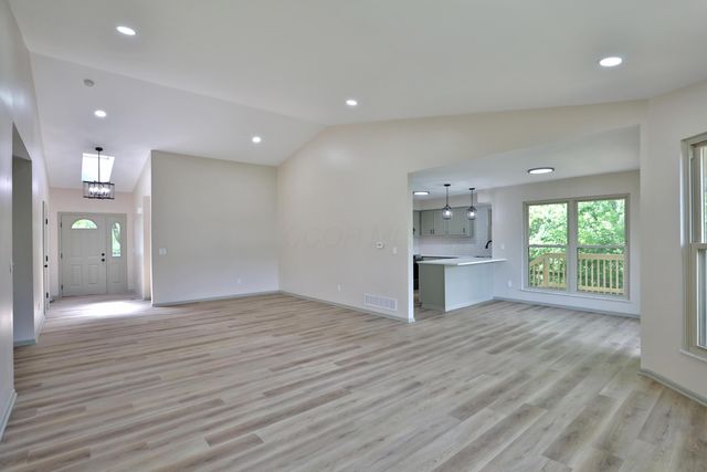 28 Meadow View Court, Powell, OH 43065