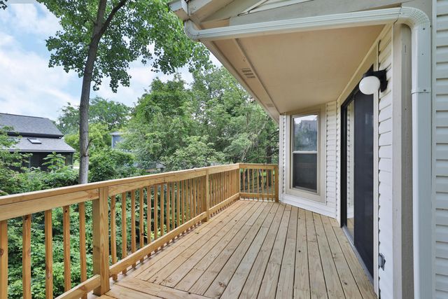 28 Meadow View Court, Powell, OH 43065