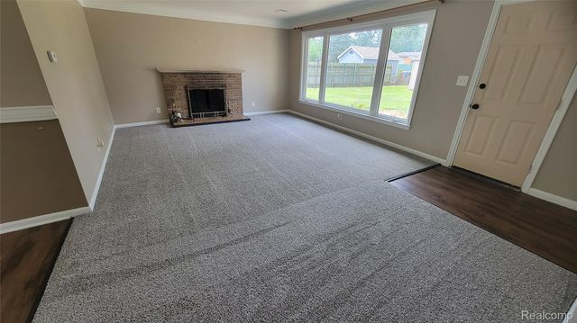 45437 Hecker Drive, Utica, MI 48317