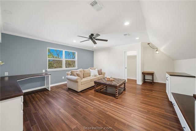 17901 Wigeon Trail Drive, College Station, TX 77845