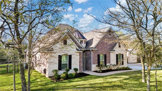17901 Wigeon Trail Drive, College Station, TX 77845