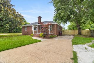 1512 Shell RD, Chesapeake, VA 23323