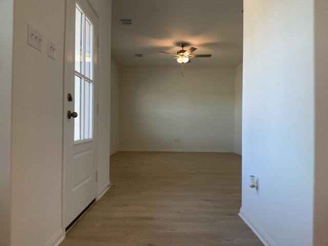 200 Carmel Canyon TRL, Jarrell, TX 76537