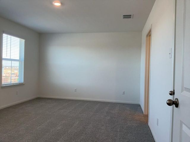 200 Carmel Canyon TRL, Jarrell, TX 76537