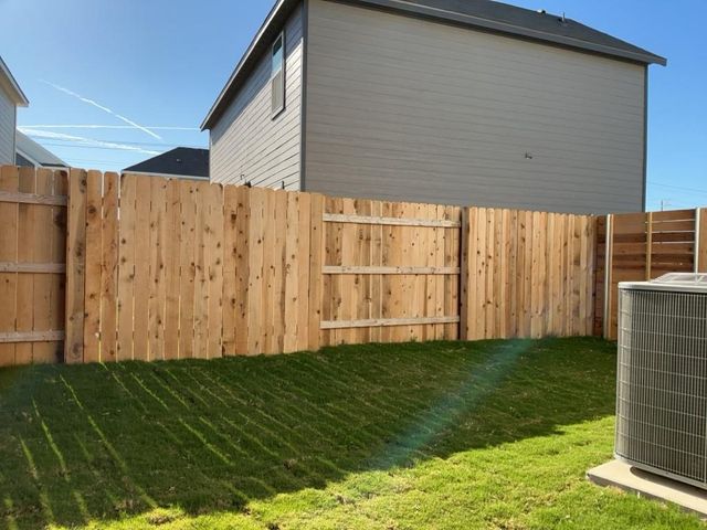 200 Carmel Canyon TRL, Jarrell, TX 76537