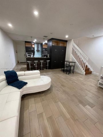 2258 NE 42nd Circle, Homestead, FL 33033
