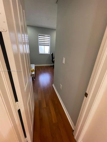 2258 NE 42nd Circle, Homestead, FL 33033