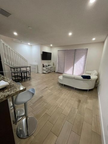2258 NE 42nd Circle, Homestead, FL 33033