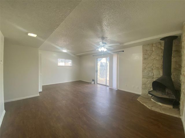 602 Hammack DR, Austin, TX 78752