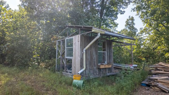 12078 Nevill Road, Mountain Grove, MO 65711