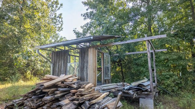 12078 Nevill Road, Mountain Grove, MO 65711