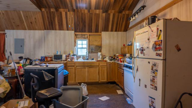 12078 Nevill Road, Mountain Grove, MO 65711