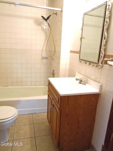 1114 9th Avenue, Schenectady, NY 12303