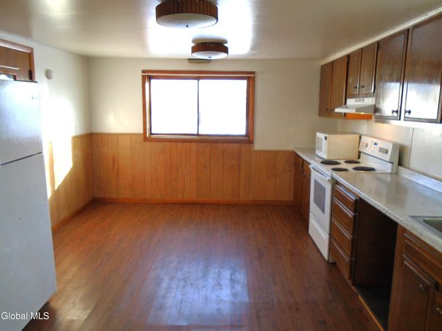 1114 9th Avenue, Schenectady, NY 12303