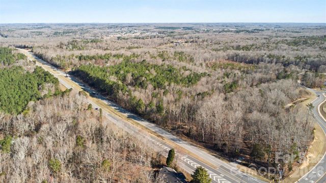 6231 Witherspoon Trail, Lancaster, SC 29720