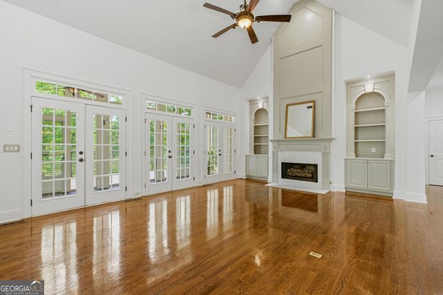 114 Northeast Cove Circle, Dawsonville, GA 30534