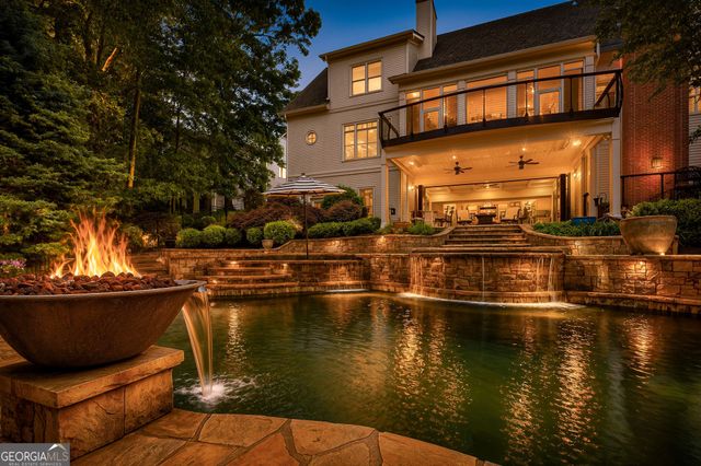 114 Northeast Cove Circle, Dawsonville, GA 30534
