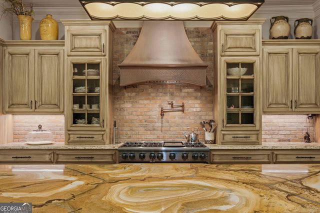 114 Northeast Cove Circle, Dawsonville, GA 30534