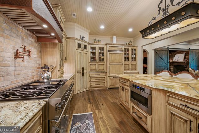 114 Northeast Cove Circle, Dawsonville, GA 30534