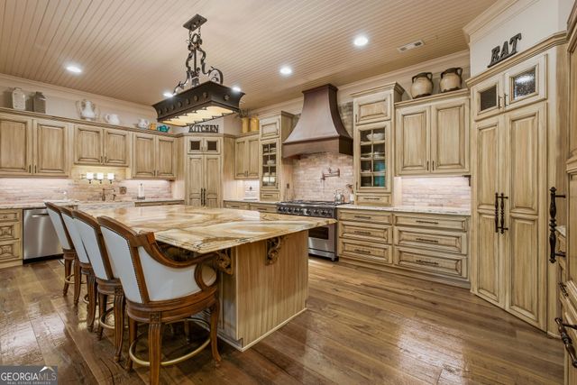 114 Northeast Cove Circle, Dawsonville, GA 30534