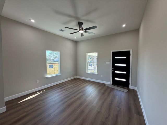 1610 George Avenue, Richmond, TX 77469