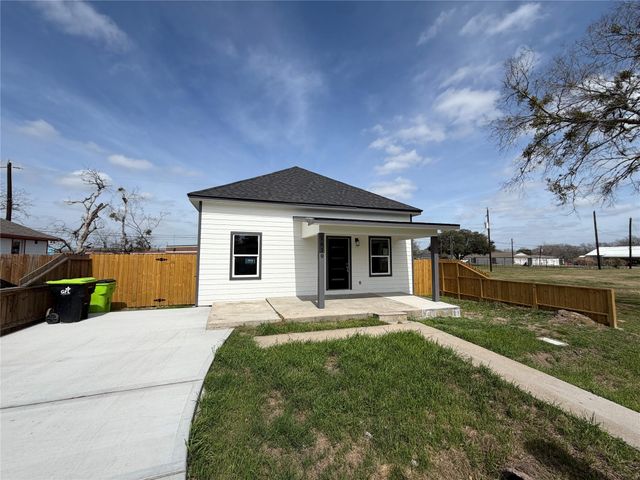 1610 George Avenue, Richmond, TX 77469