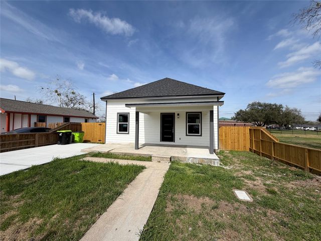 1610 George Avenue, Richmond, TX 77469