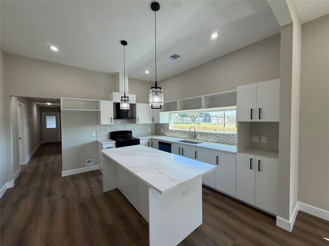 1610 George Avenue, Richmond, TX 77469