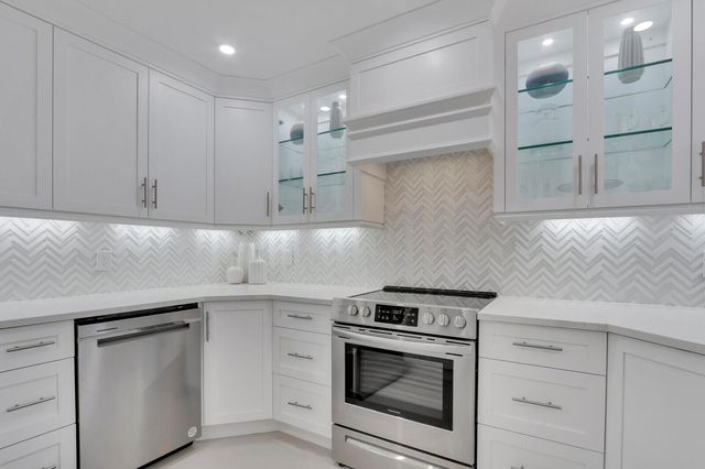 3306 Fairway Drive N, Jupiter, FL 33477