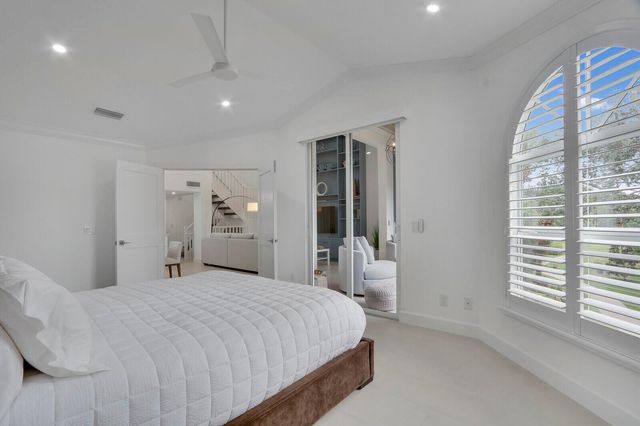 3306 Fairway Drive N, Jupiter, FL 33477
