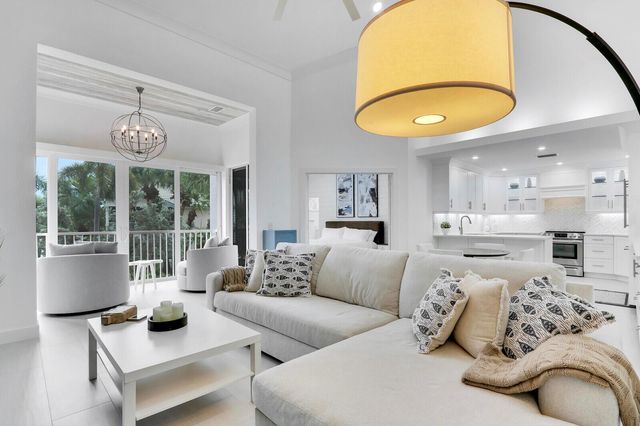 3306 Fairway Drive N, Jupiter, FL 33477