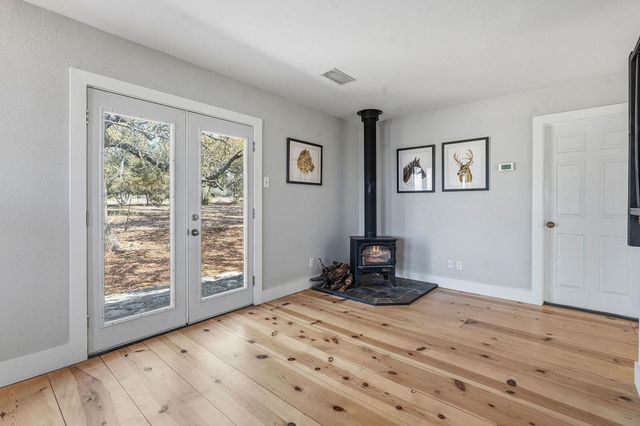 255 Rocky Creek RD, Dripping Springs, TX 78620