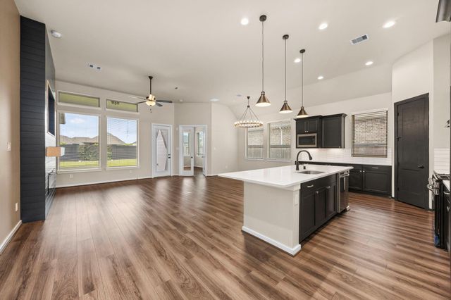 1938 Hickory Grove Lane, Tomball, TX 77375