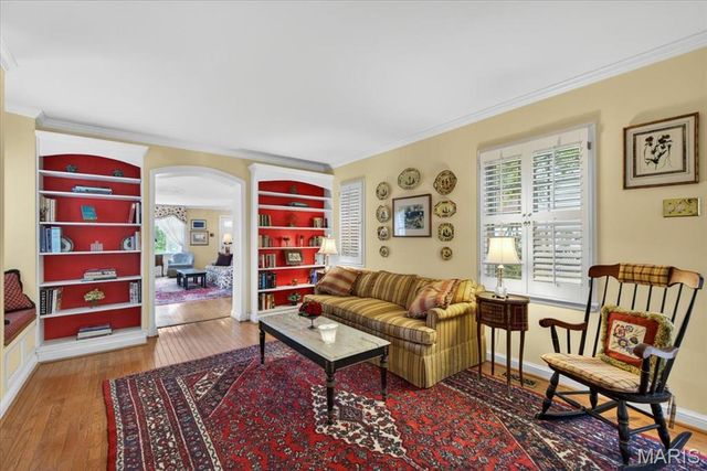 195 Austin Place, St Louis, MO 63122
