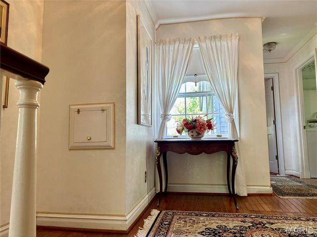 195 Austin Place, St Louis, MO 63122