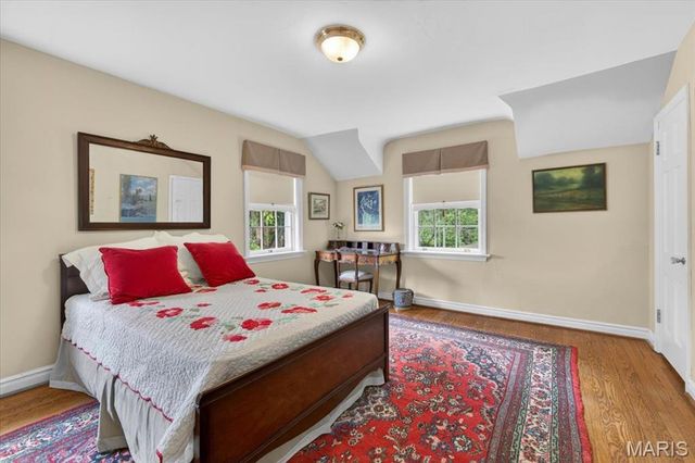 195 Austin Place, St Louis, MO 63122
