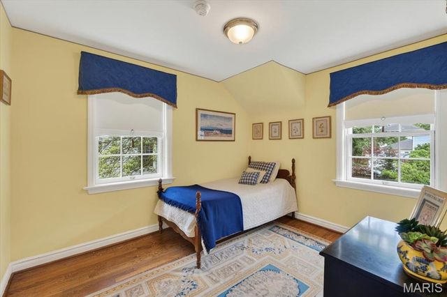 195 Austin Place, St Louis, MO 63122