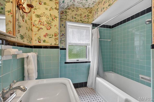 195 Austin Place, St Louis, MO 63122