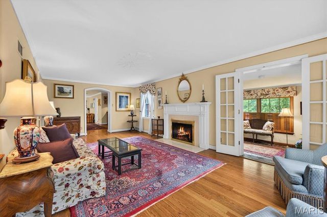 195 Austin Place, St Louis, MO 63122