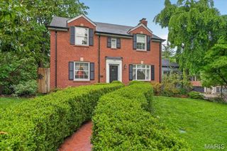 195 Austin Place, St Louis, MO 63122