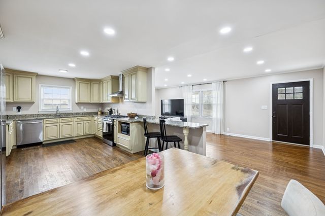 639 Four Seasons Rd, Smithville, TN 37166