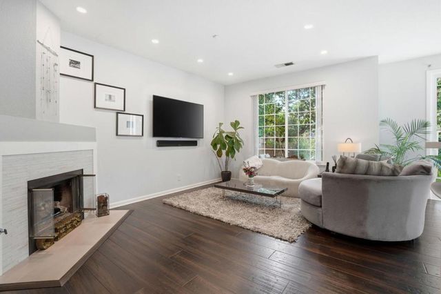 142 Positano Circle, Redwood City, CA 94065