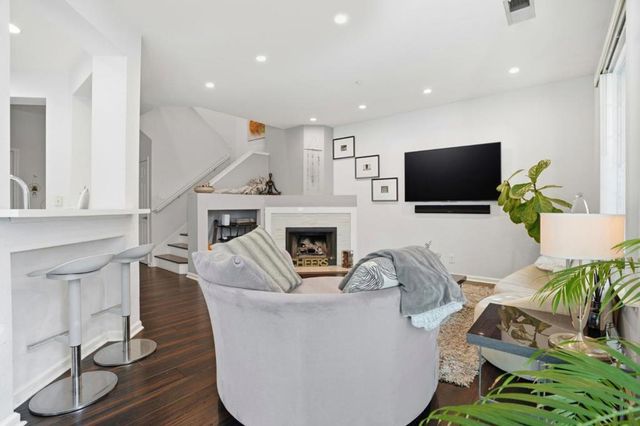 142 Positano Circle, Redwood City, CA 94065