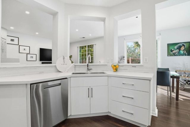 142 Positano Circle, Redwood City, CA 94065