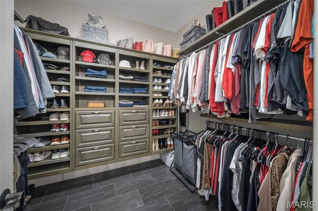 16291 Upper Chesterfield Ridge Drive, Chesterfield, MO 63017