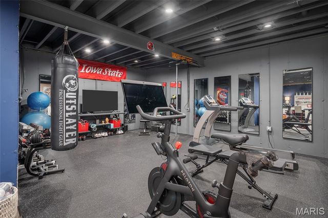 16291 Upper Chesterfield Ridge Drive, Chesterfield, MO 63017