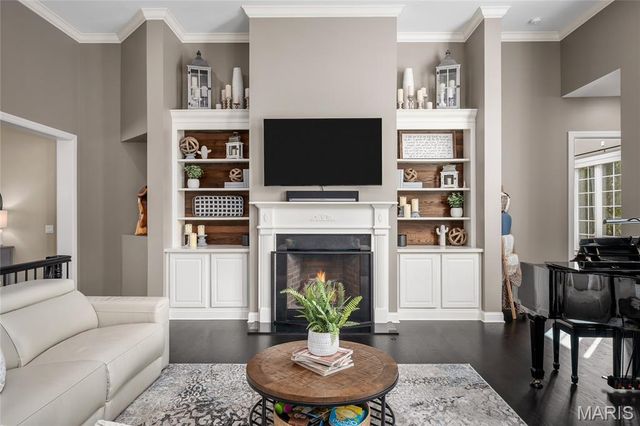 16291 Upper Chesterfield Ridge Drive, Chesterfield, MO 63017