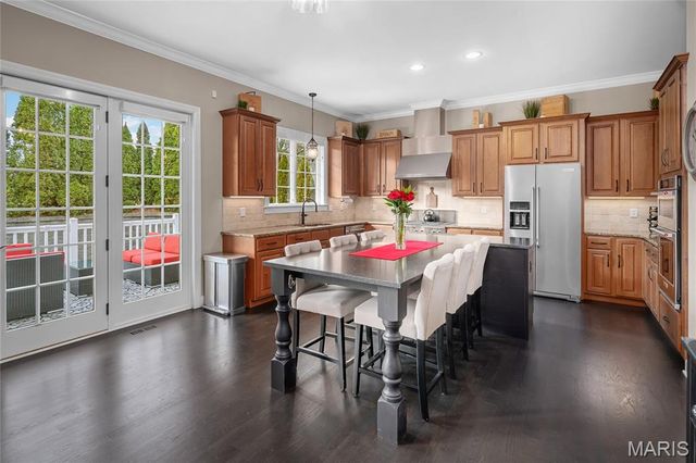 16291 Upper Chesterfield Ridge Drive, Chesterfield, MO 63017