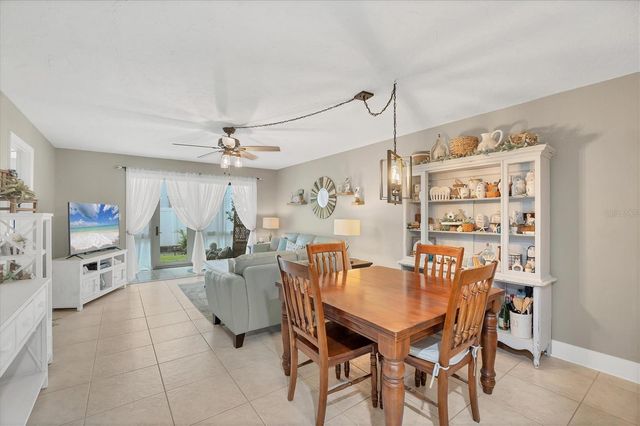 116 VISTA HERMOSA CIRCLE 108C, Sarasota, FL 34242